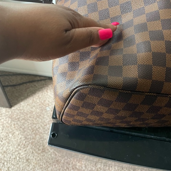 Louie Vuitton Neverfall - Picture 4 of 8